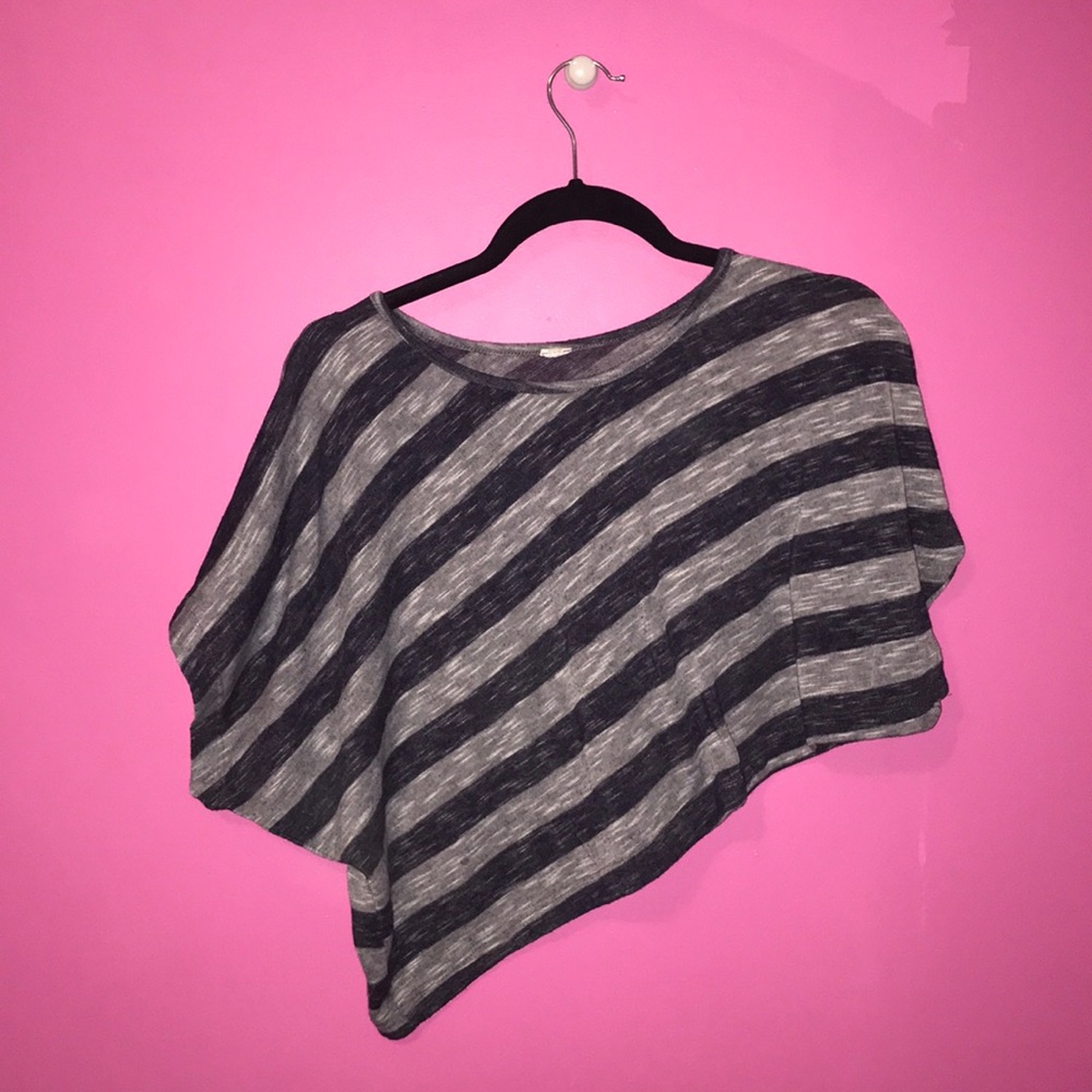 Striped slanted cropped top